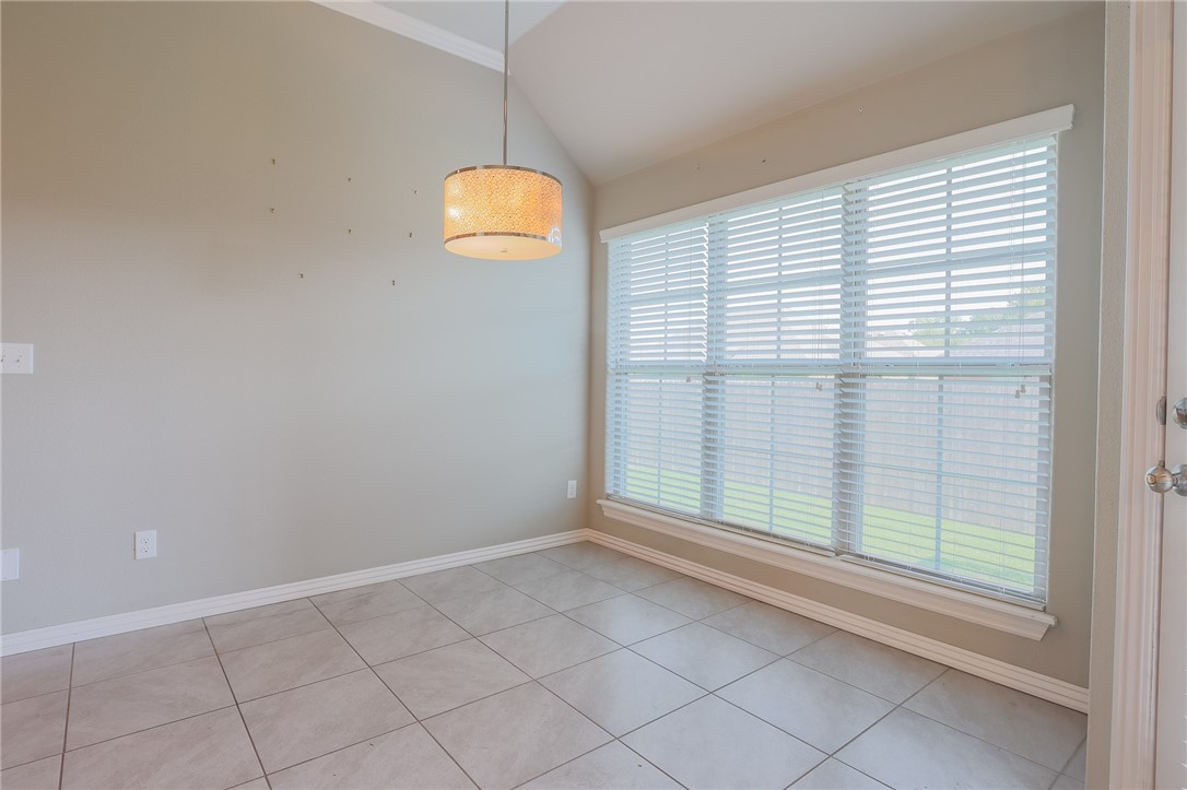 4044 Stonehenge Avenue