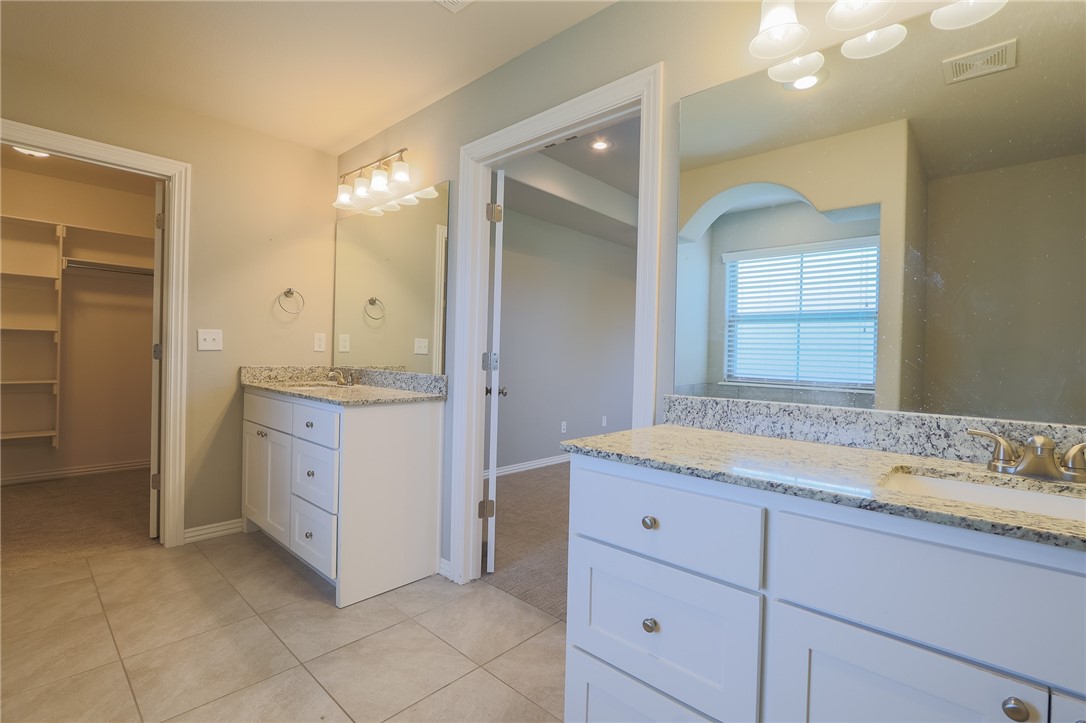 4044 Stonehenge Avenue