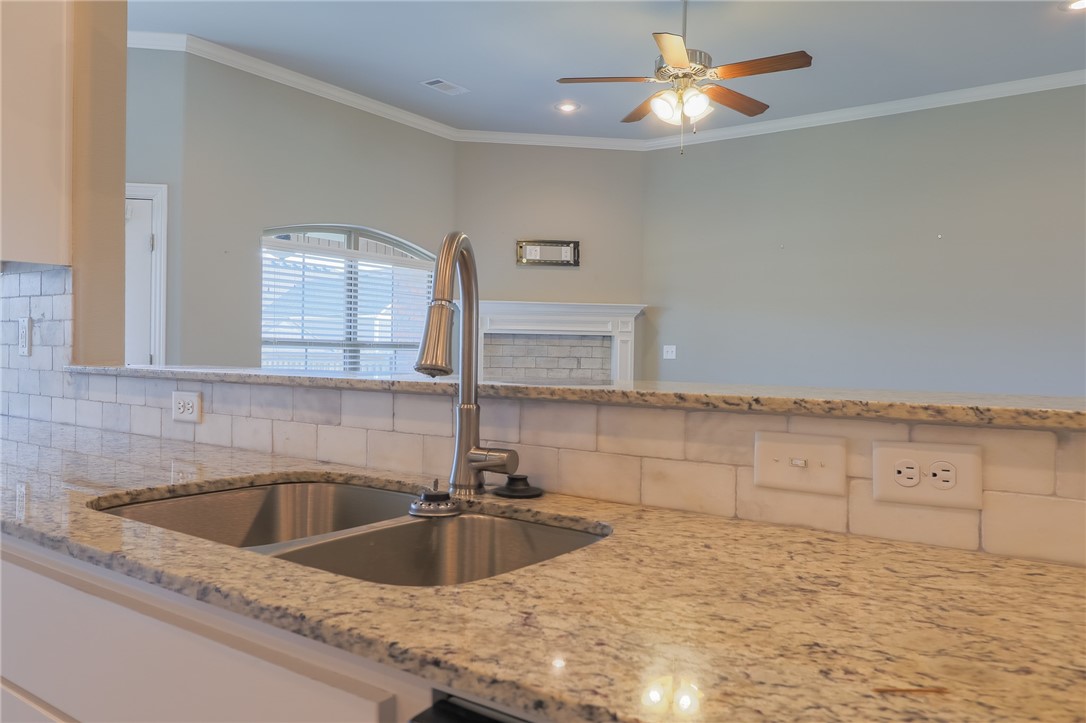 4044 Stonehenge Avenue