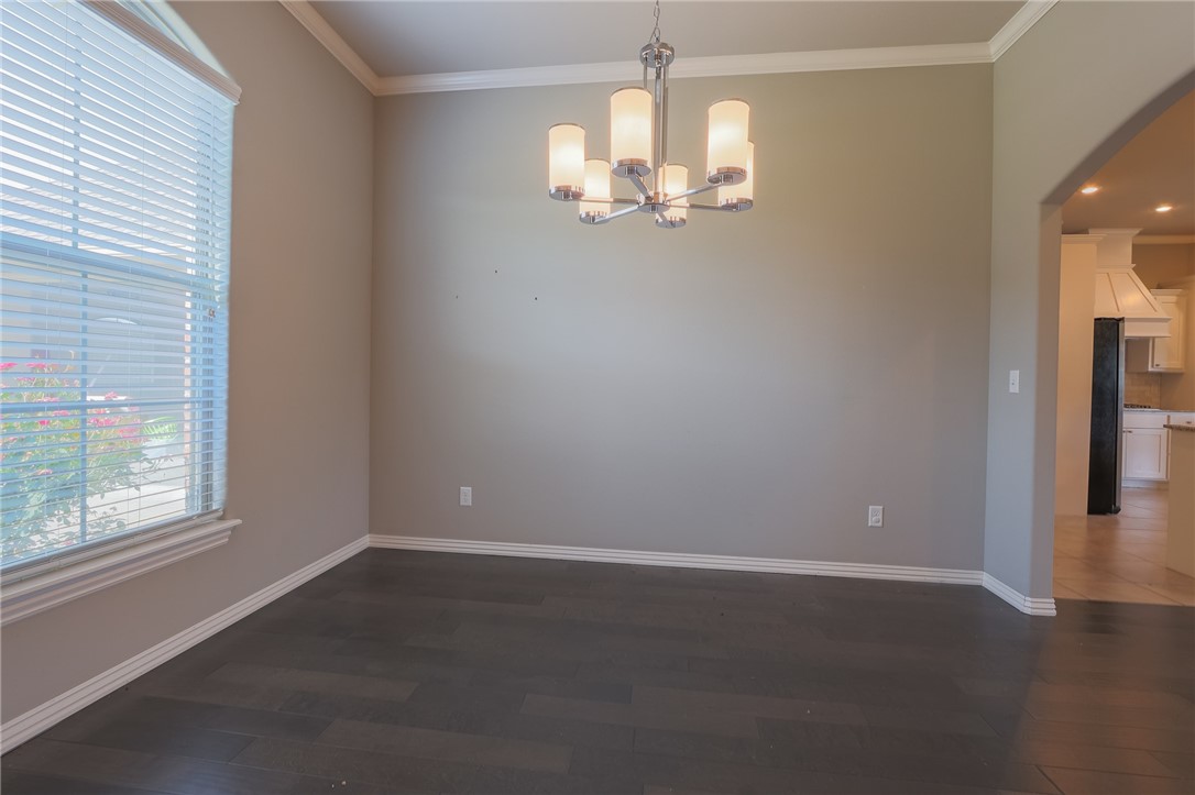 4044 Stonehenge Avenue