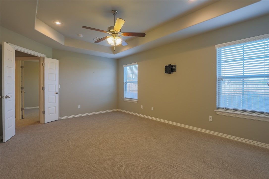 4044 Stonehenge Avenue