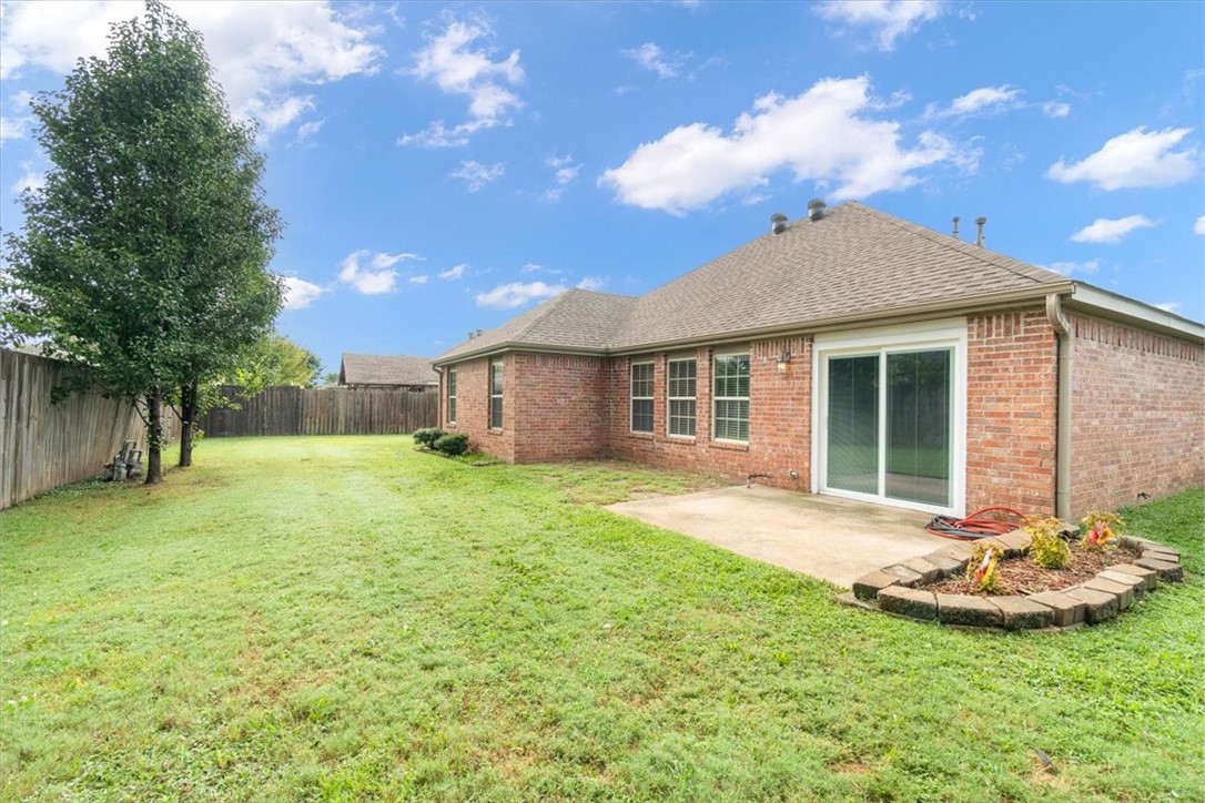 4072 Song Bird Place