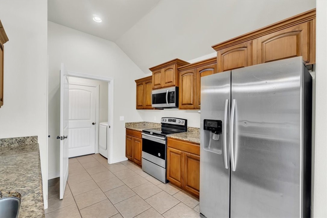 4072 Song Bird Place