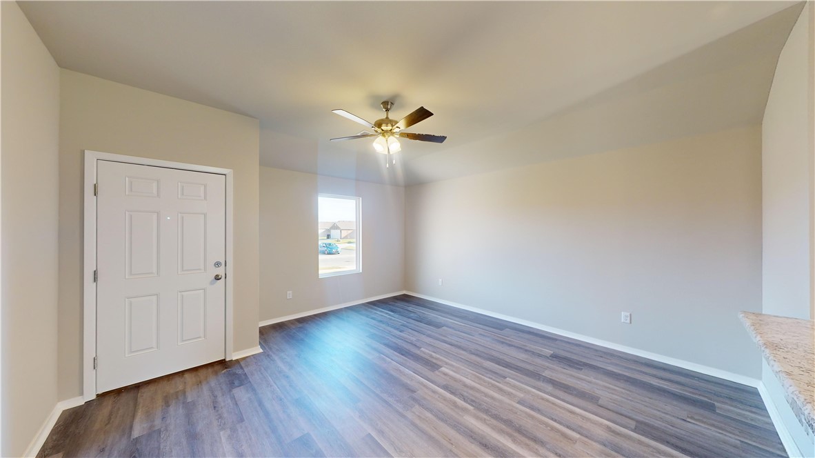 1904 E Little John Drive