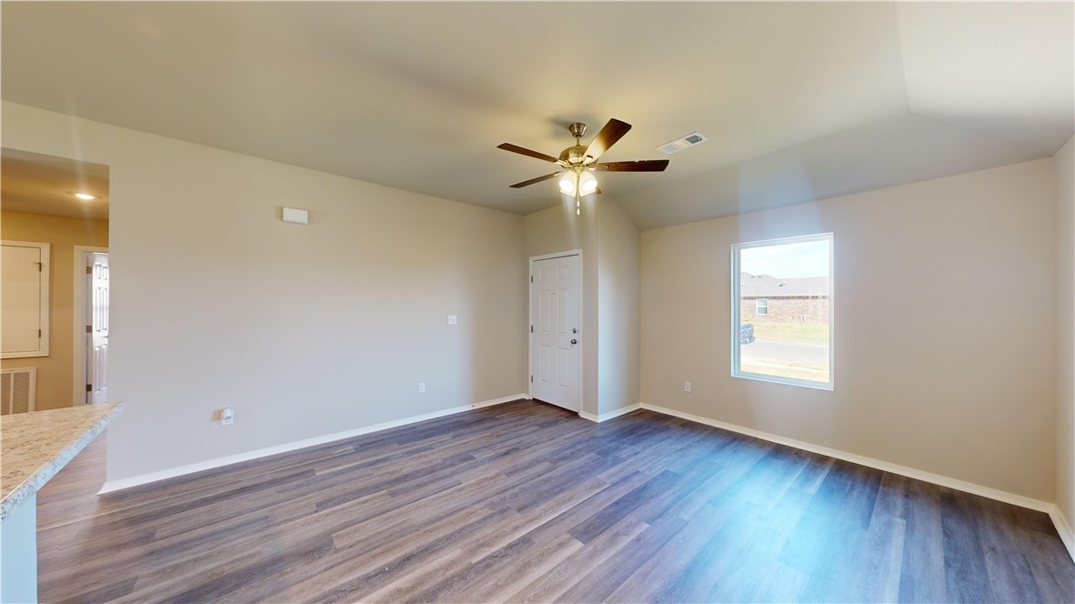 1904 E Little John Drive