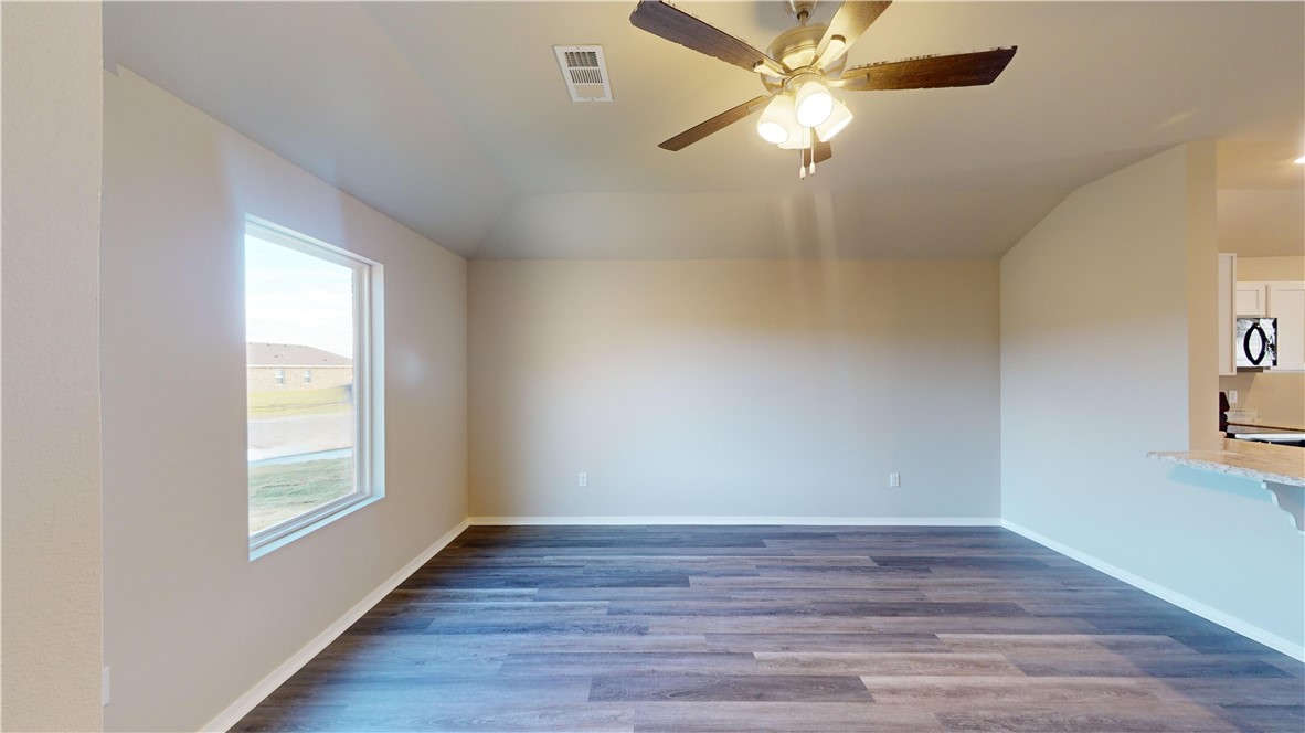 1904 E Little John Drive