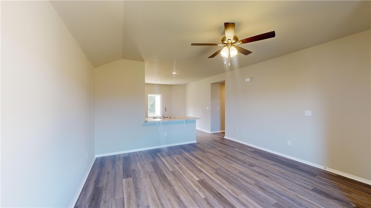 1904 E Little John Drive