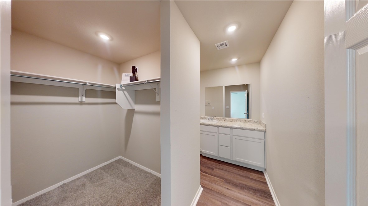 1904 E Little John Drive