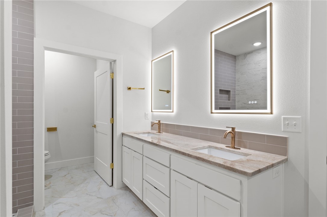 32 Lochgilphead Lane