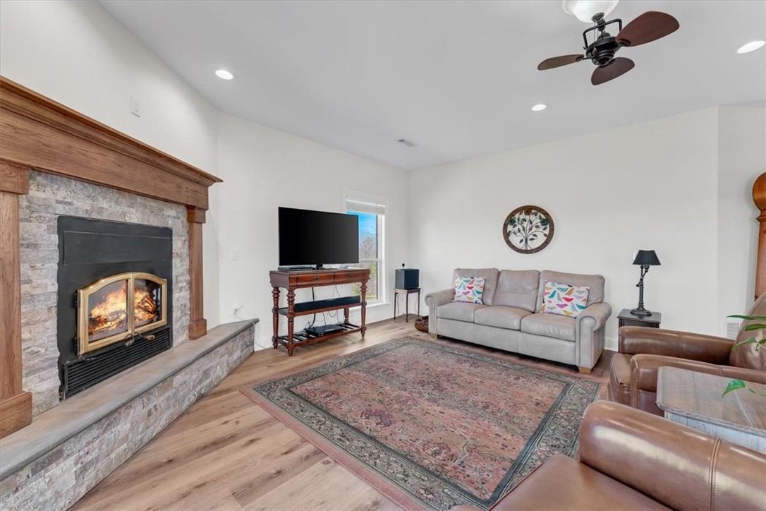 9873 Cobble Lane