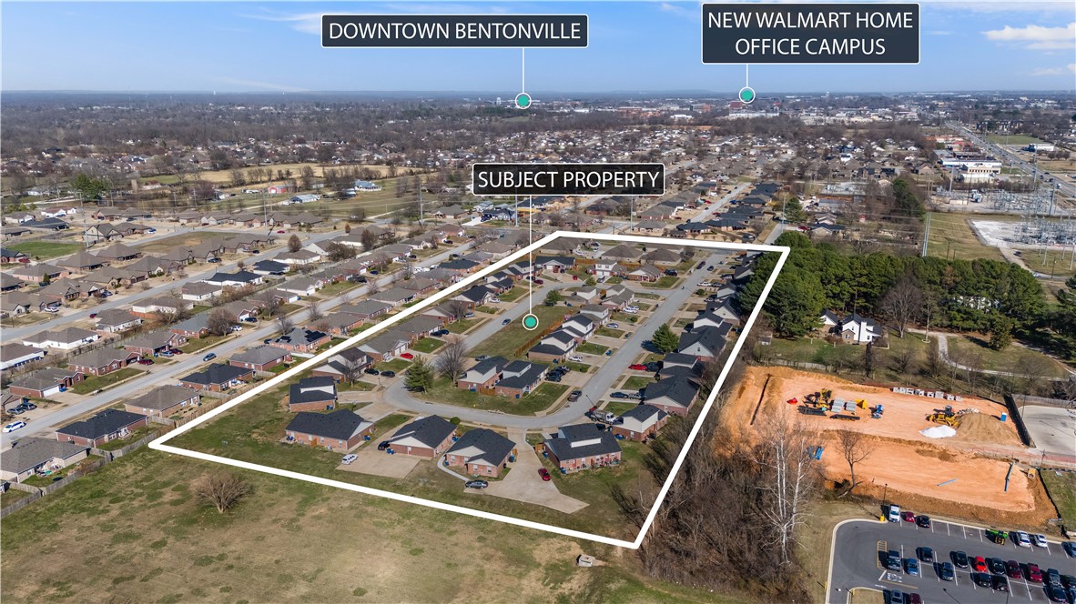 3405 SW Victoria Place