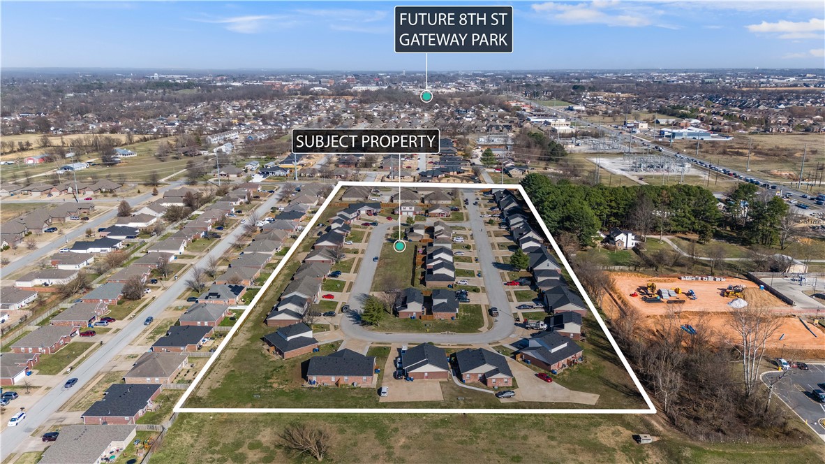 3405 SW Victoria Place