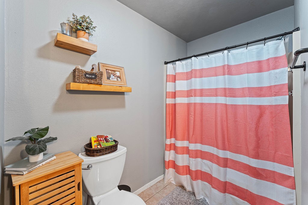 1205 W Geneva Street