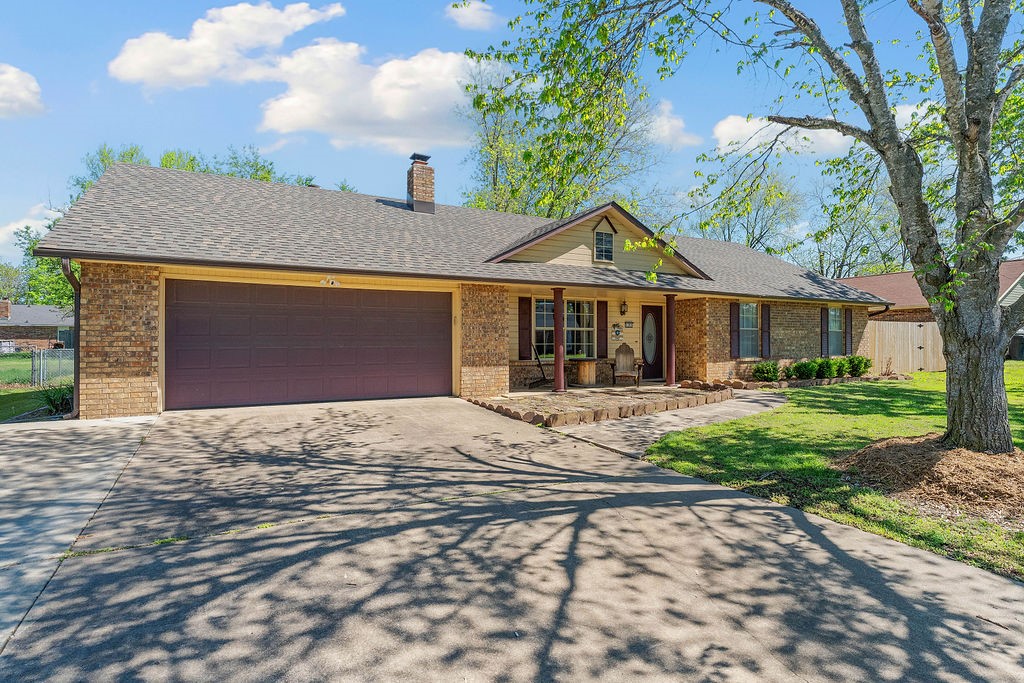 1205 W Geneva Street