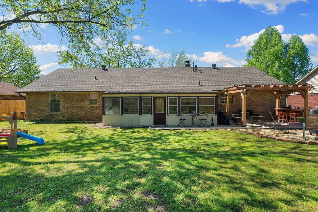 1205 W Geneva Street