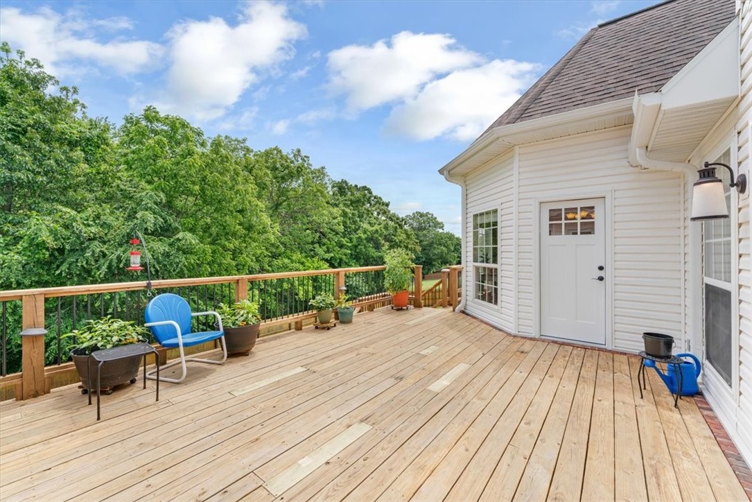 21830 Friendship View Drive