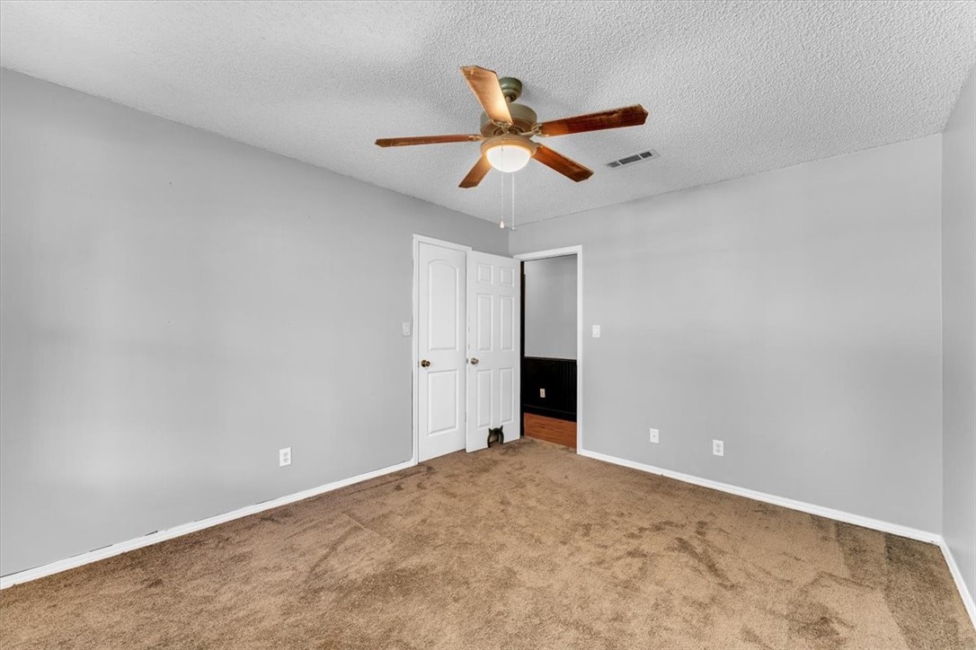 2733 E Ferguson Avenue