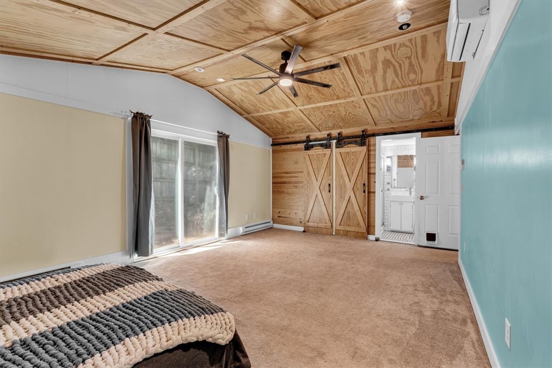 2733 E Ferguson Avenue