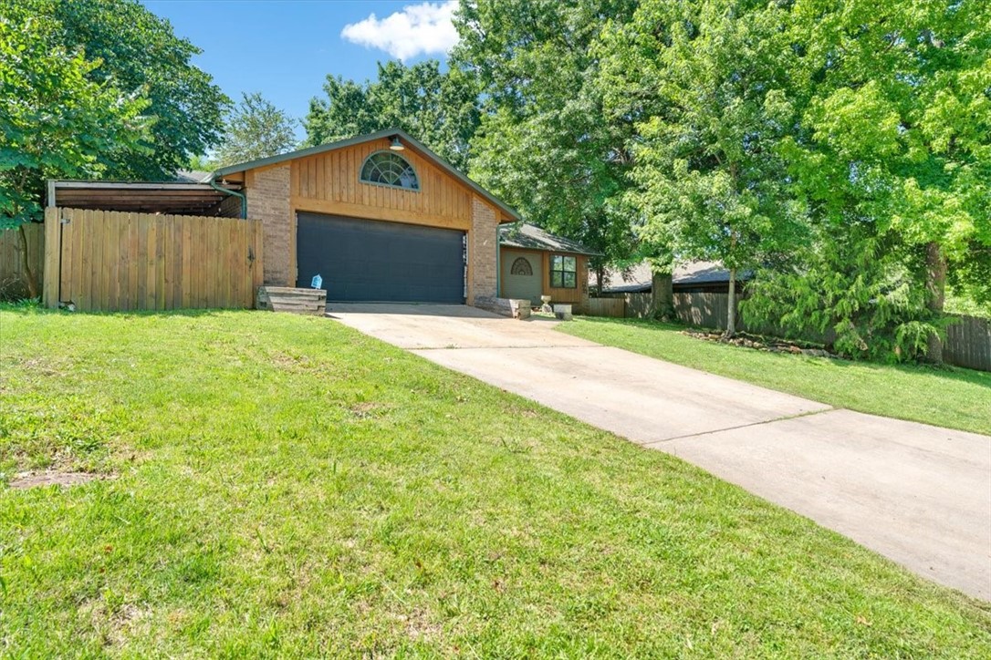 2733 E Ferguson Avenue