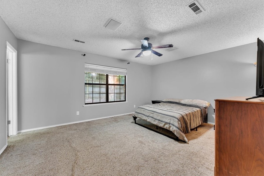 2733 E Ferguson Avenue