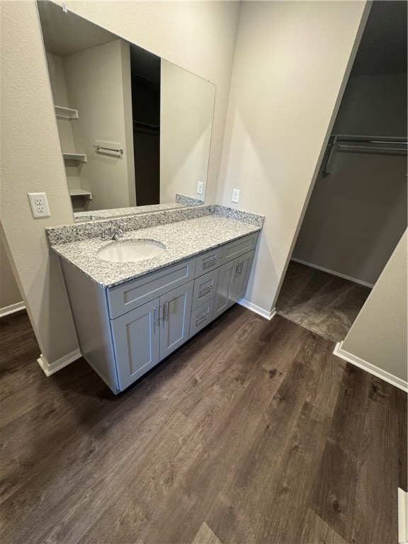 2587 E Meramec Street