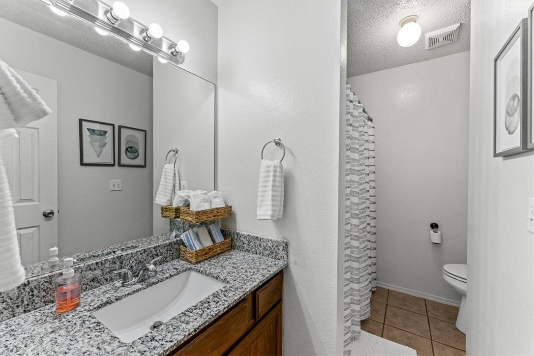 1325-1327 W New Hope Road