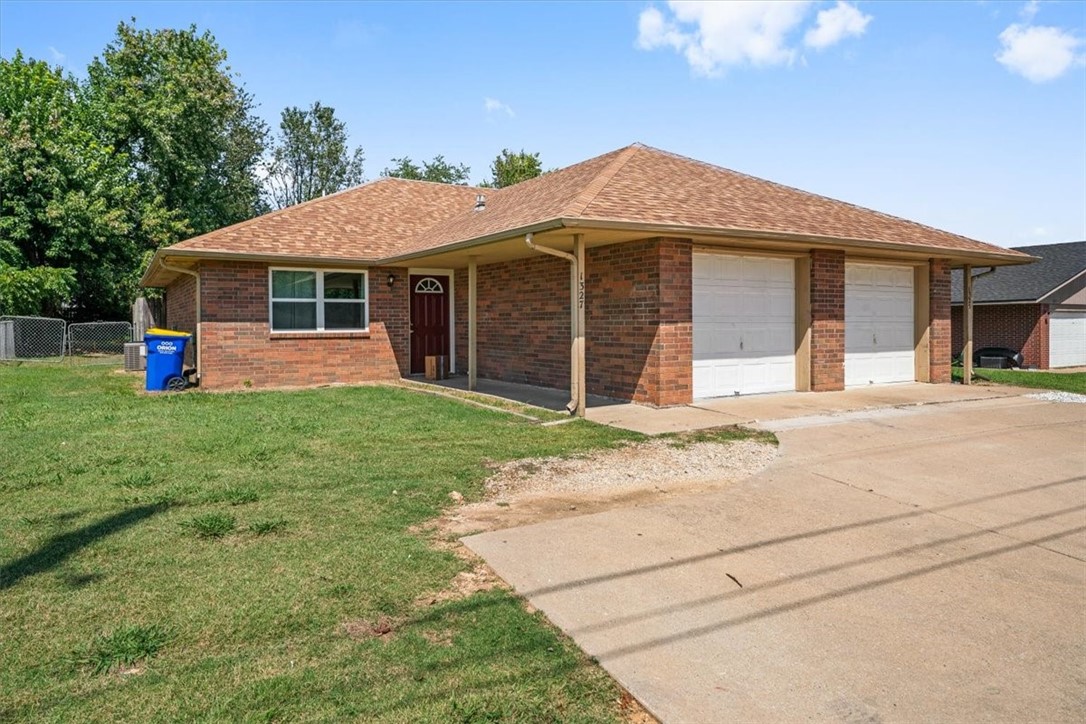 1325-1327 W New Hope Road