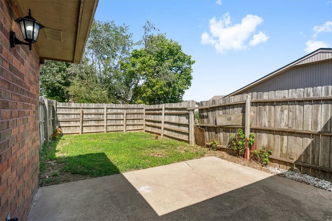 1325-1327 W New Hope Road