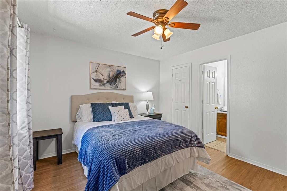 1325-1327 W New Hope Road