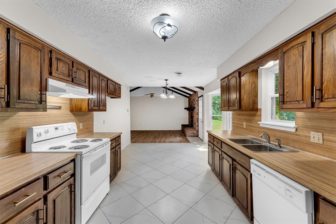 1805 E Furman Street