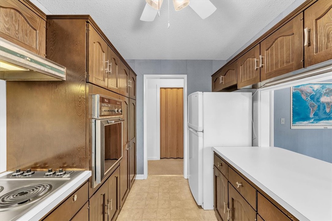 1866 N Winwood Drive