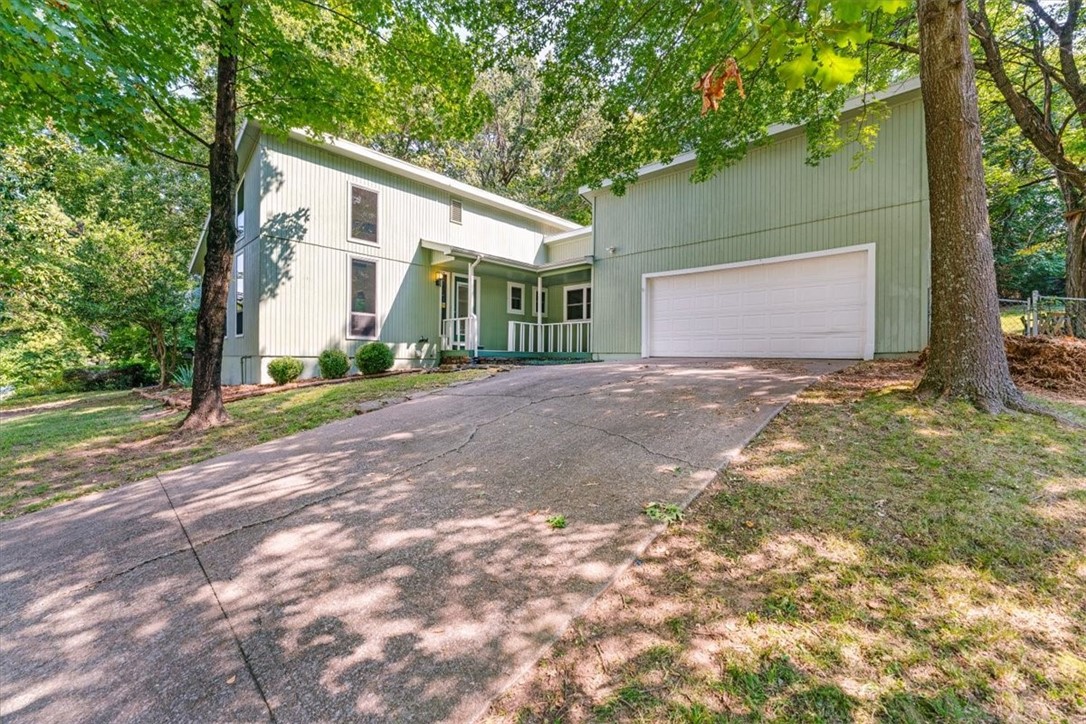 1866 N Winwood Drive