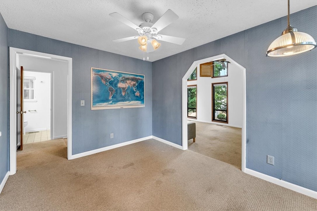 1866 N Winwood Drive