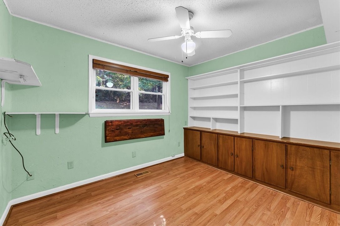 1866 N Winwood Drive