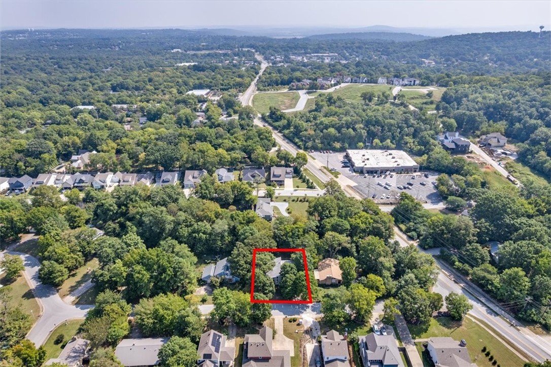 1866 N Winwood Drive