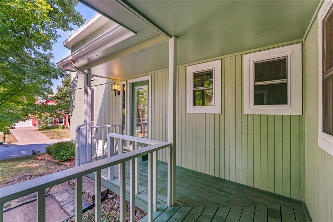 1866 N Winwood Drive