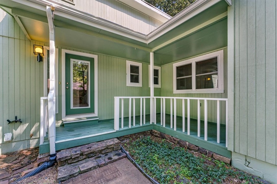 1866 N Winwood Drive