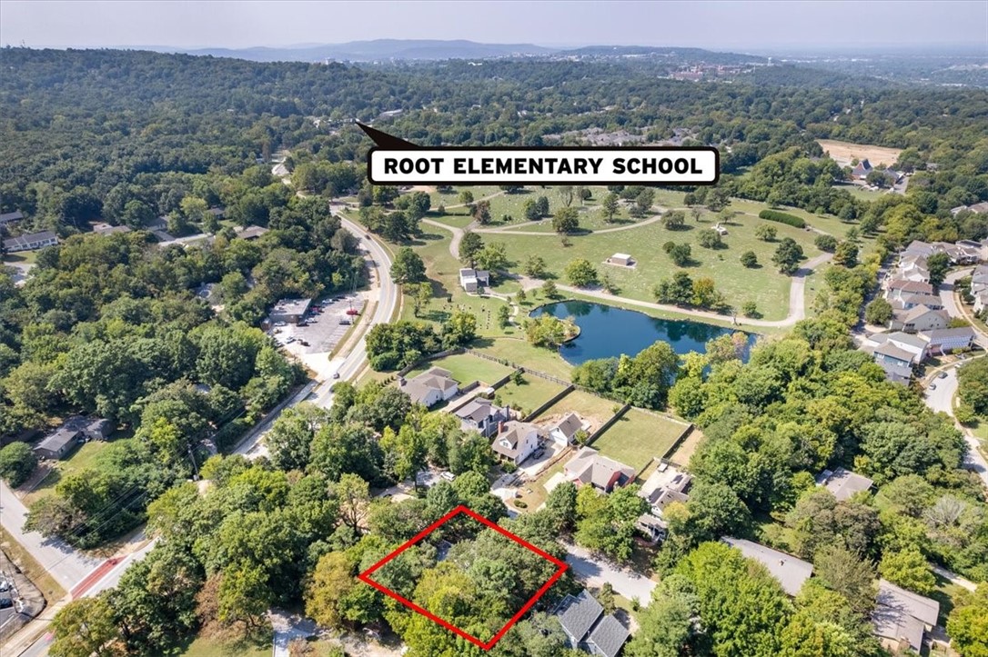 1866 N Winwood Drive