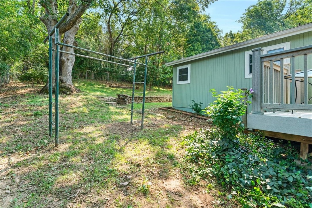 1866 N Winwood Drive