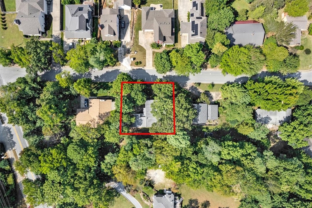 1866 N Winwood Drive