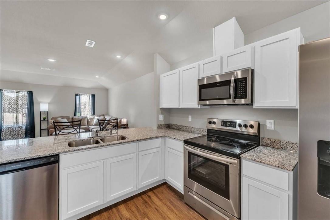 5530 Eldora Cove