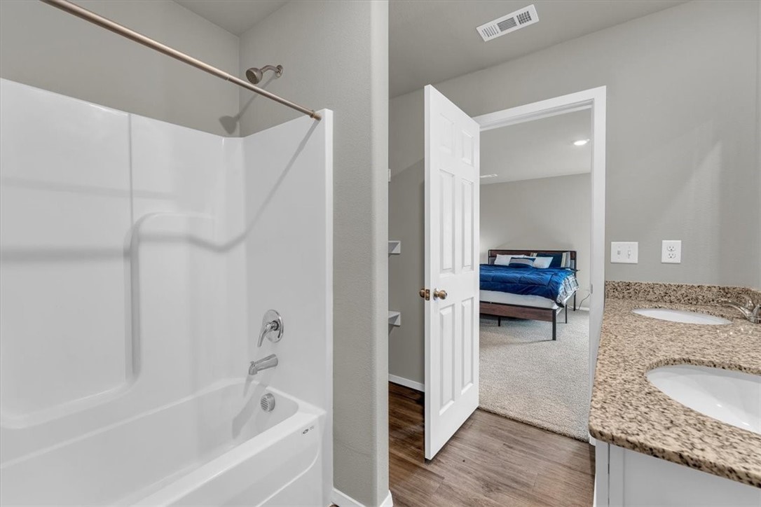 5530 Eldora Cove