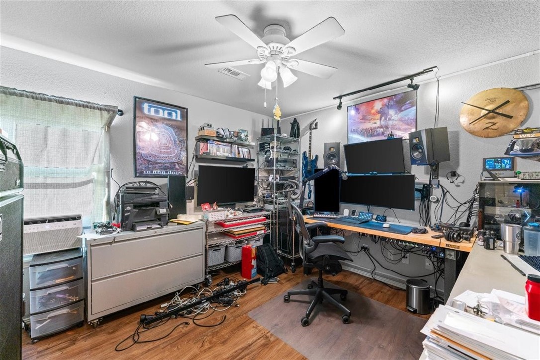 1435 S Holland Drive