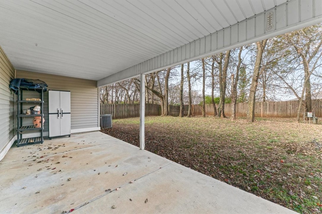 1435 S Holland Drive