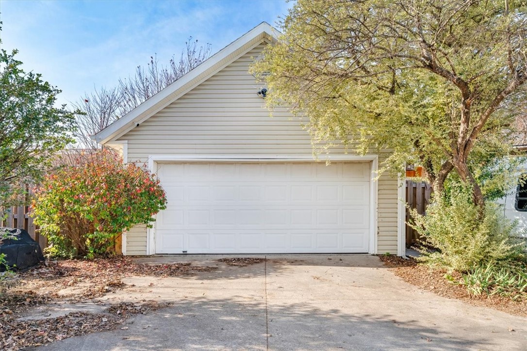 6629 S Tall Oaks Loop