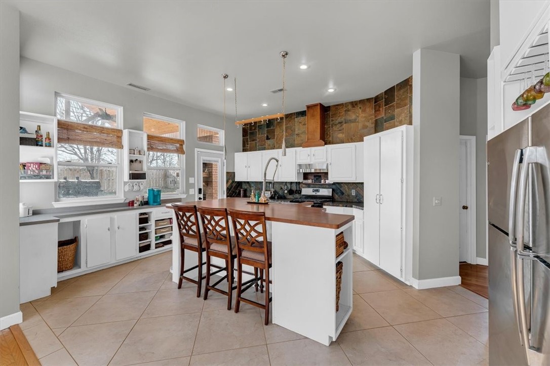 6629 S Tall Oaks Loop