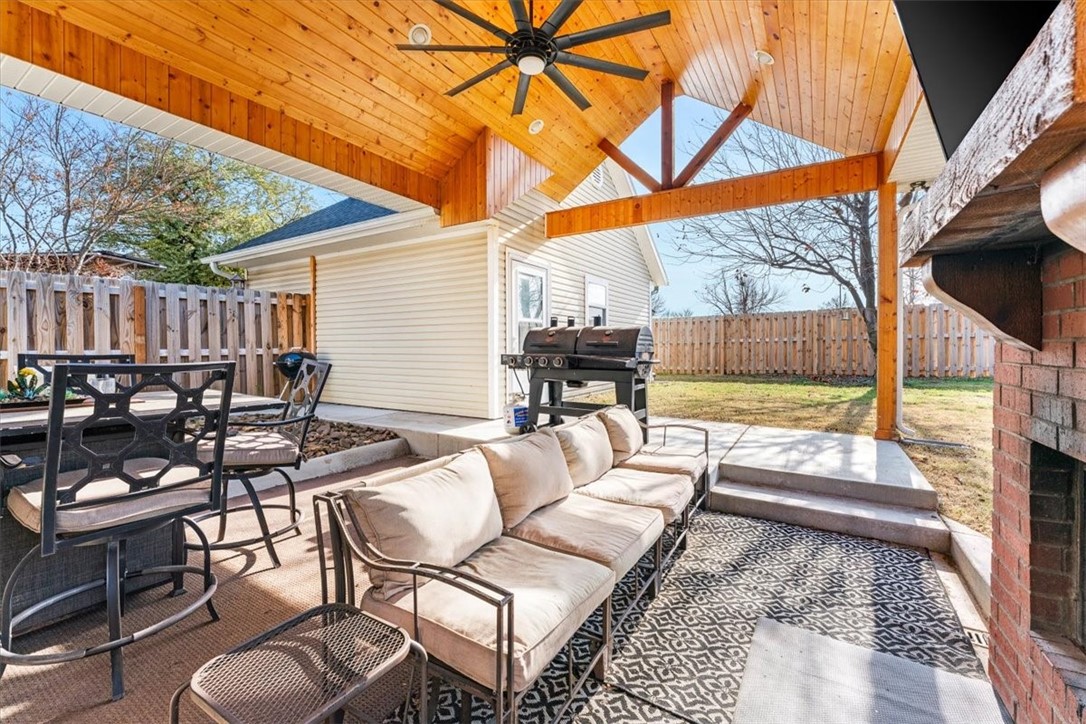 6629 S Tall Oaks Loop