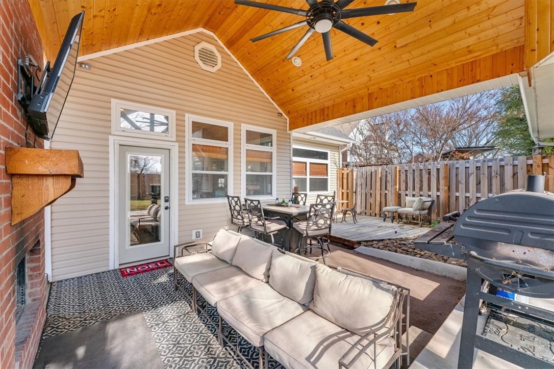 6629 S Tall Oaks Loop