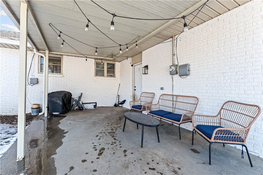 1521 W Gum Street