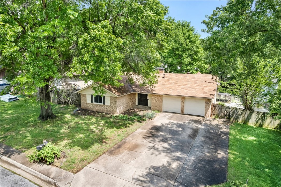 4203 Tomahawk Circle
